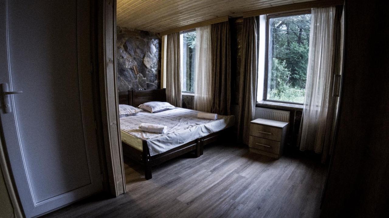 Hotel Eco House In บาคูเรียนี ภายนอก รูปภาพ