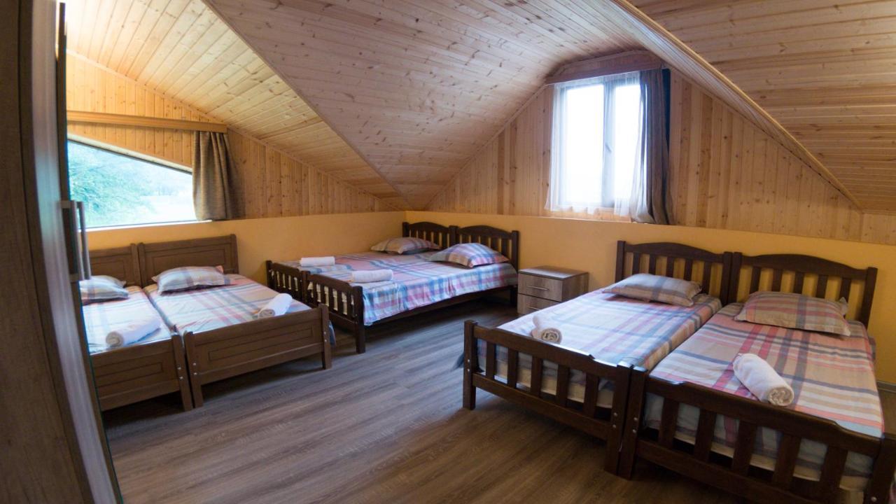 Hotel Eco House In บาคูเรียนี ภายนอก รูปภาพ
