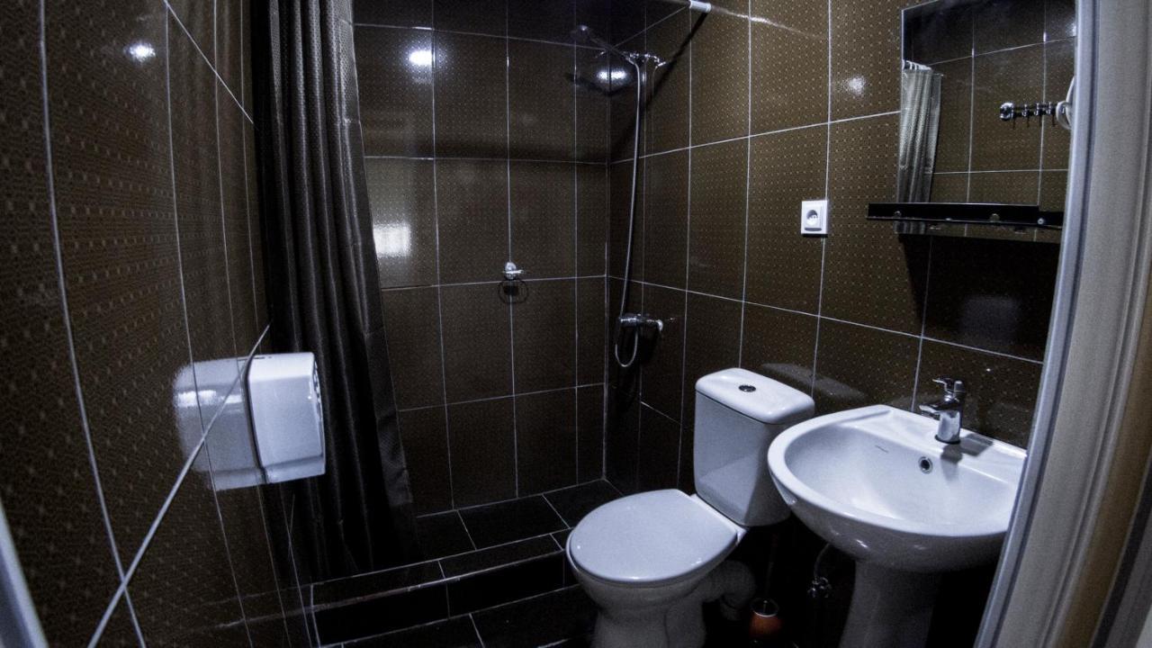 Hotel Eco House In บาคูเรียนี ภายนอก รูปภาพ