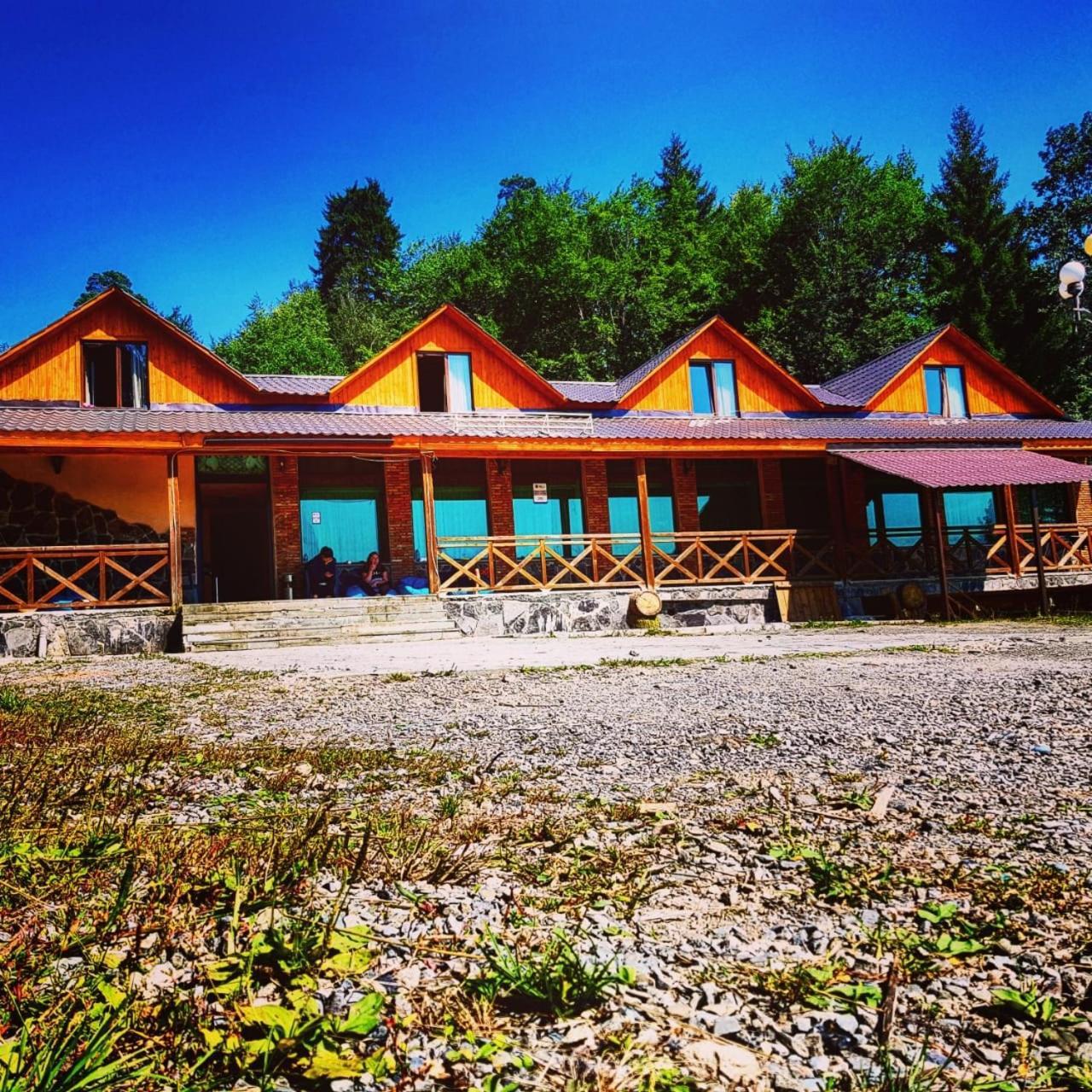 Hotel Eco House In บาคูเรียนี ภายนอก รูปภาพ