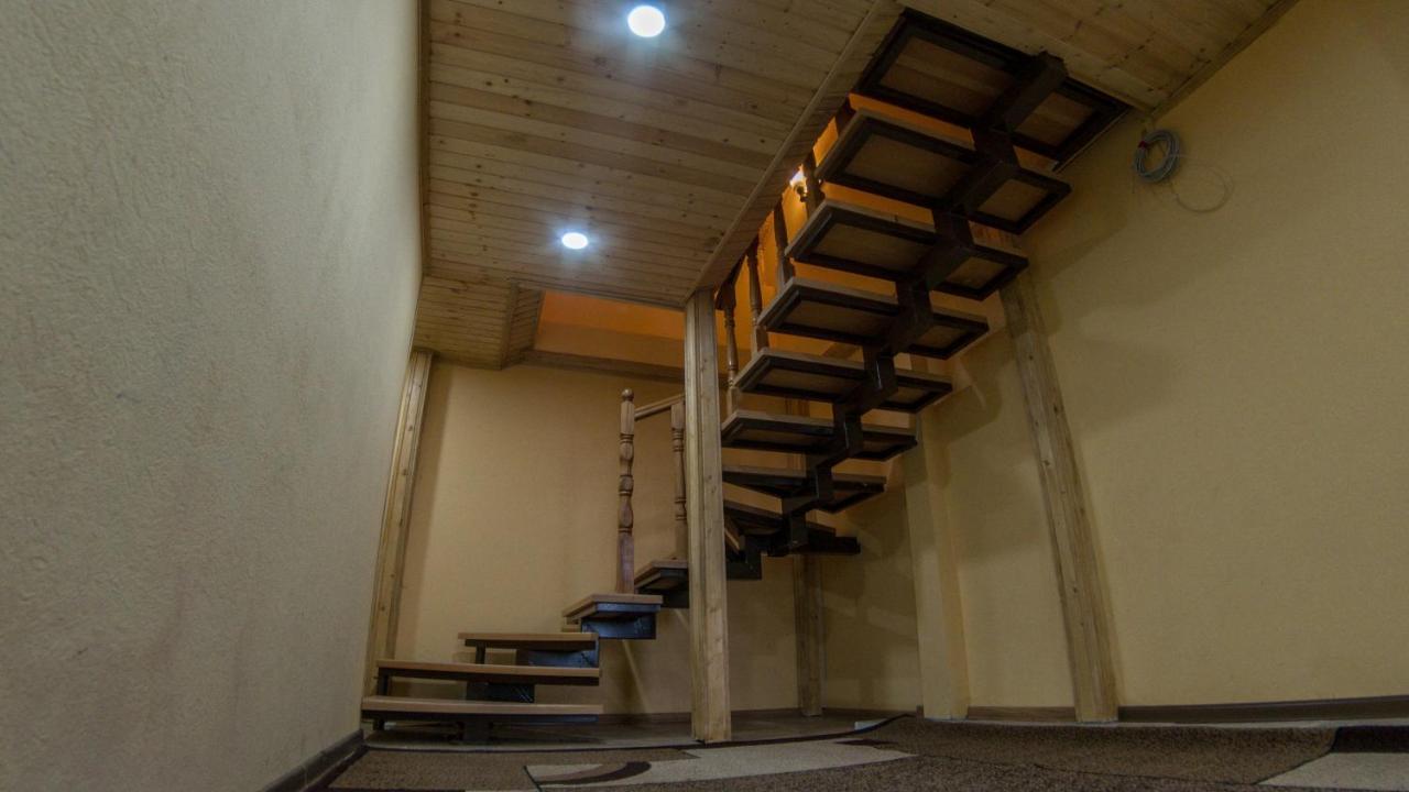 Hotel Eco House In บาคูเรียนี ภายนอก รูปภาพ