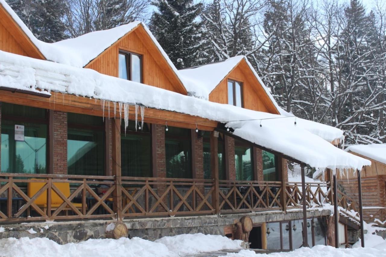 Hotel Eco House In บาคูเรียนี ภายนอก รูปภาพ